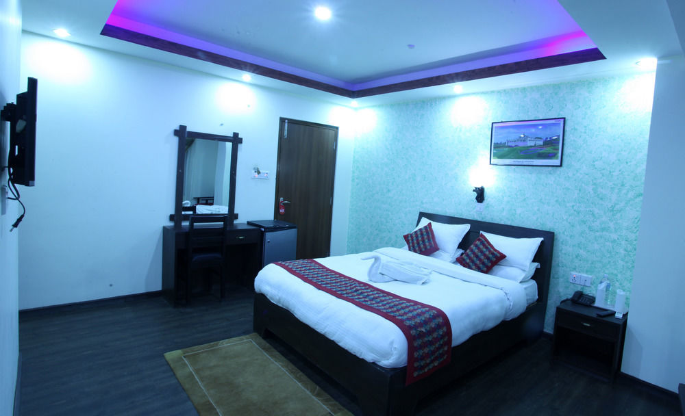 Oyo 153 Aster Hotel Nepal Catmandu Exterior foto