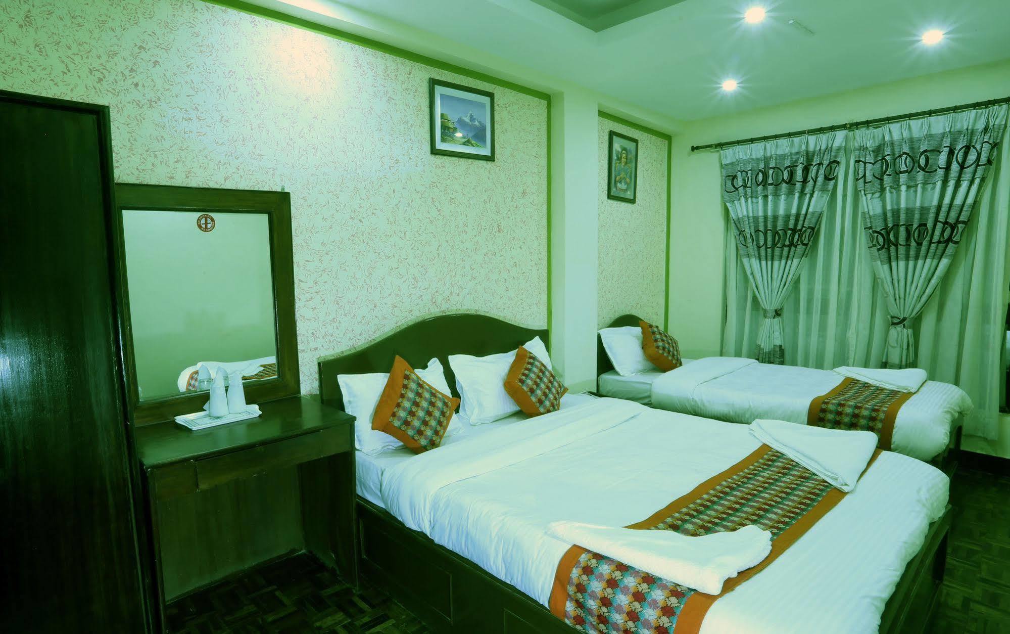 Oyo 153 Aster Hotel Nepal Catmandu Exterior foto