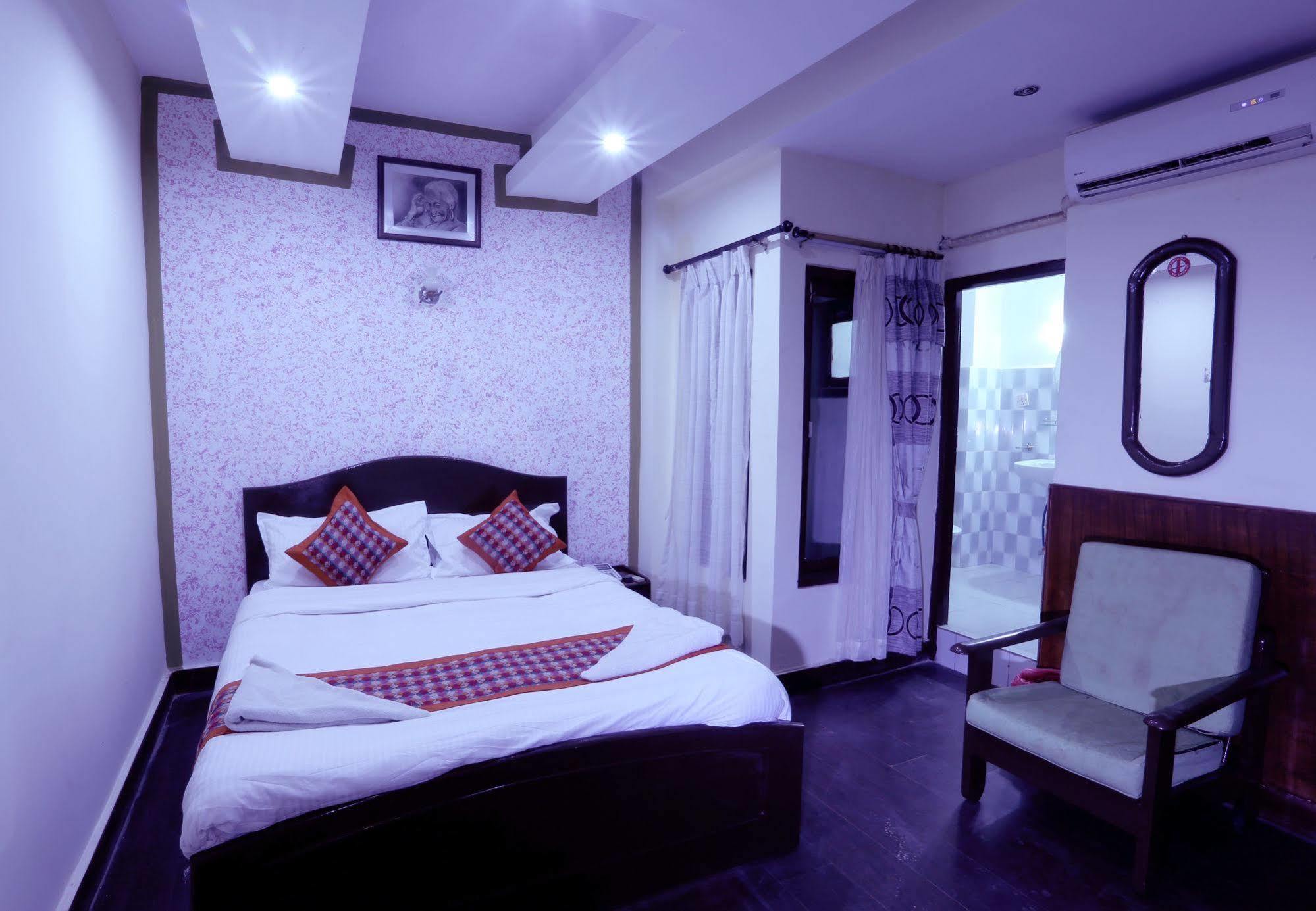 Oyo 153 Aster Hotel Nepal Catmandu Exterior foto